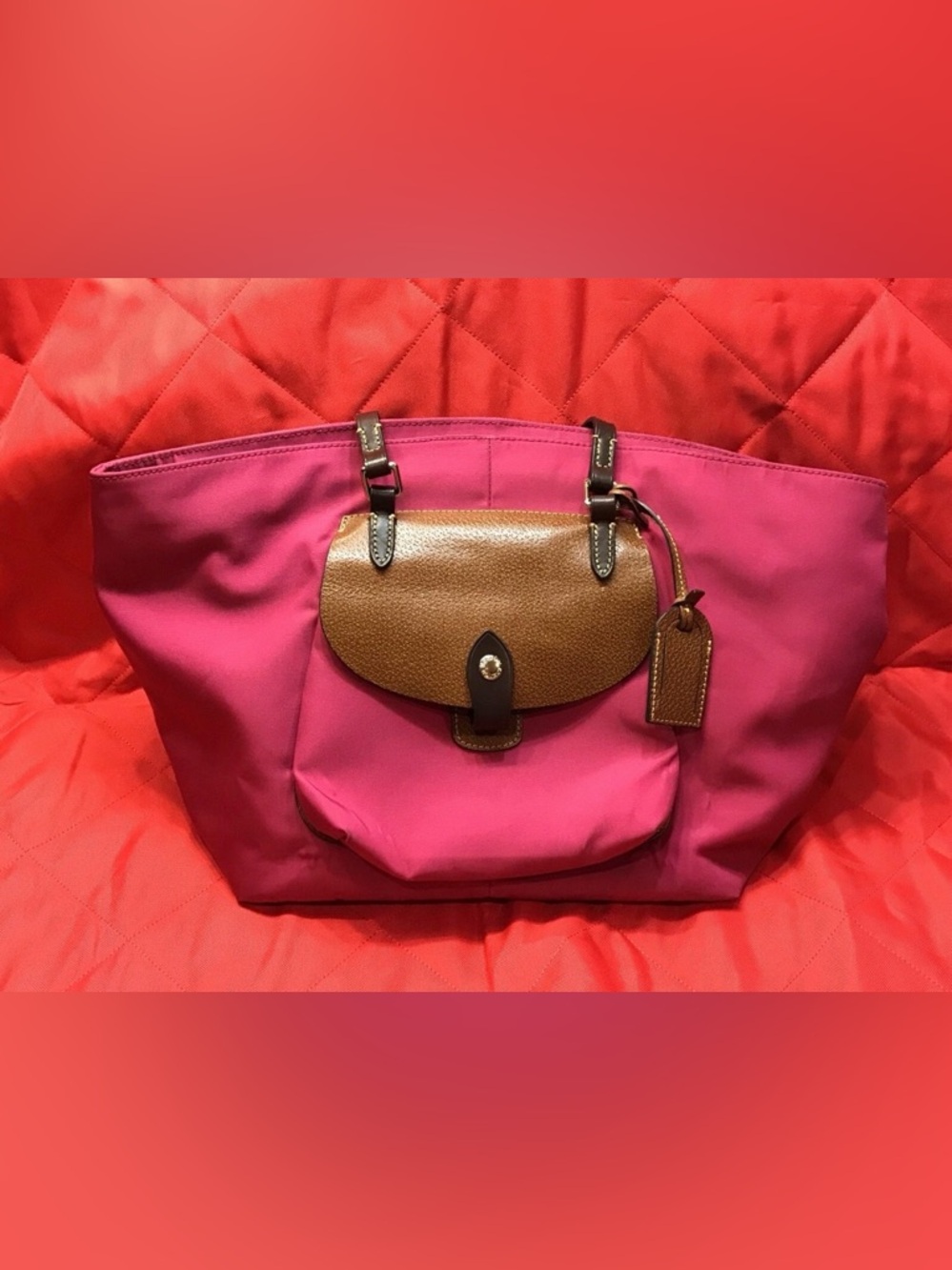 🌸 Dooney & Bourke Nylon Flap Pocket Shopper Tote 🌸